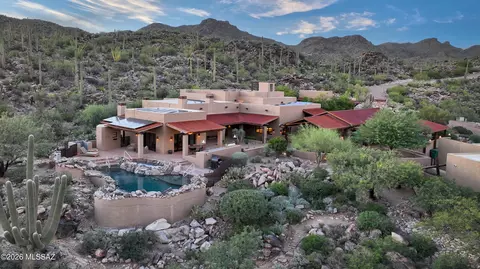 13781 N Old Ranch House Rd, Marana, AZ 85658
