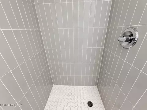Bath - 7626 E 38th St, Tucson, AZ 85730 photo 6 of 6