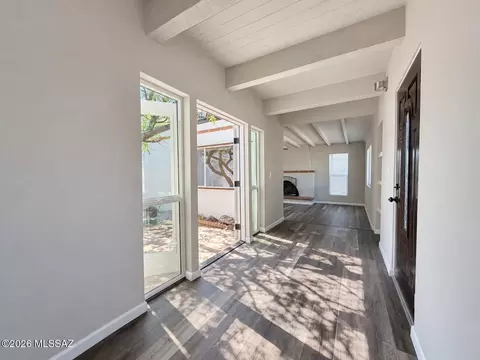Entry Way - 7626 E 38th St, Tucson, AZ 85730 photo 3 of 4