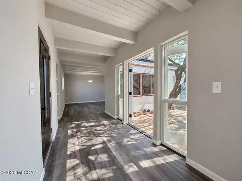 Entry Way - 7626 E 38th St, Tucson, AZ 85730 photo 2 of 4