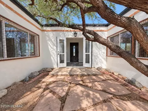Exterior - 7626 E 38th St, Tucson, AZ 85730 photo 6 of 9
