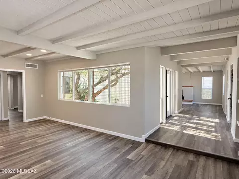 Living - 7626 E 38th St, Tucson, AZ 85730 photo 7 of 11
