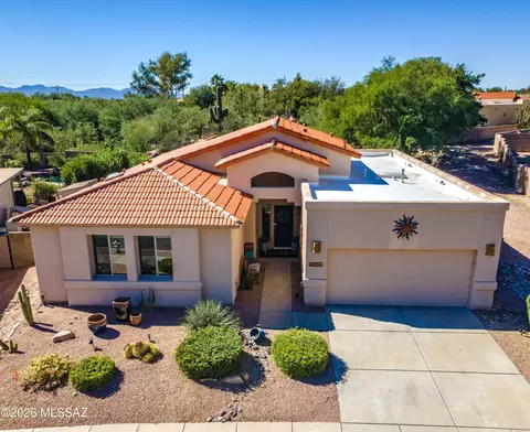 11255 N Platte Dr, Tucson, AZ 85737
