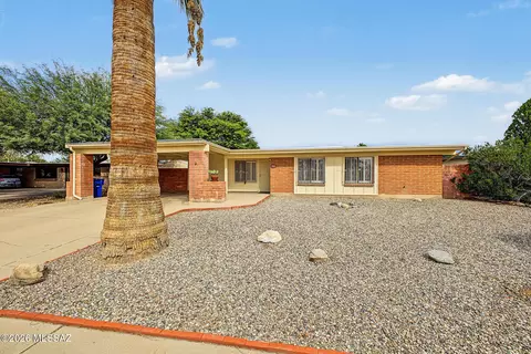7749 E Clarence Pl, Tucson, AZ 85715
