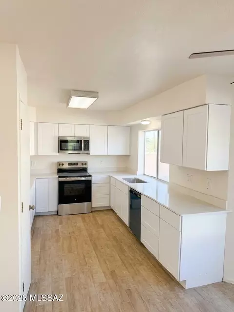 10351 E Windstorm Dr, Tucson, AZ 85748 photo 4