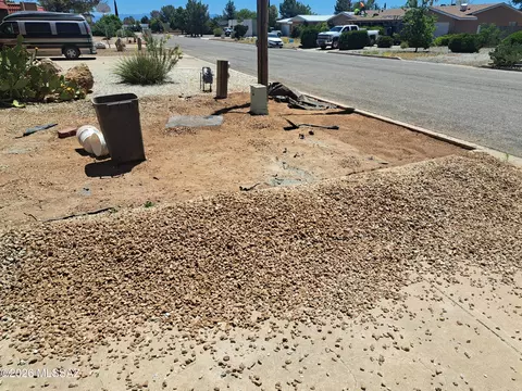 Exterior - 1011 E Irene St, Sunsites, AZ 85625 photo 10 of 12