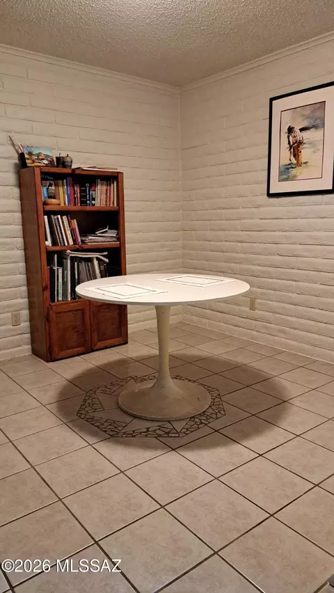 Dining - 1011 E Irene St, Sunsites, AZ 85625 photo 1 of 1