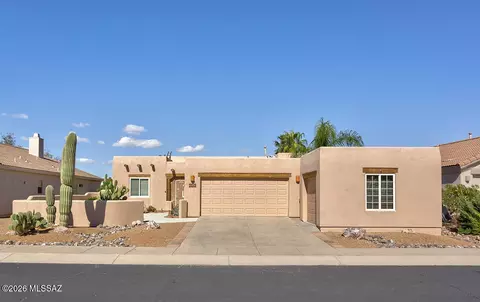 2812 S Greenside Pl, Green Valley, AZ 85614