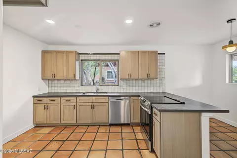 Kitchen - 5632 E 4th St, Tucson, AZ 85711 photo 3 of 3