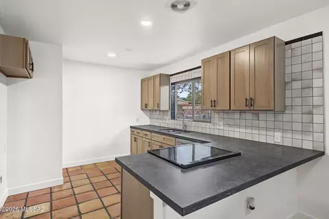 Kitchen - 5632 E 4th St, Tucson, AZ 85711 photo 2 of 3