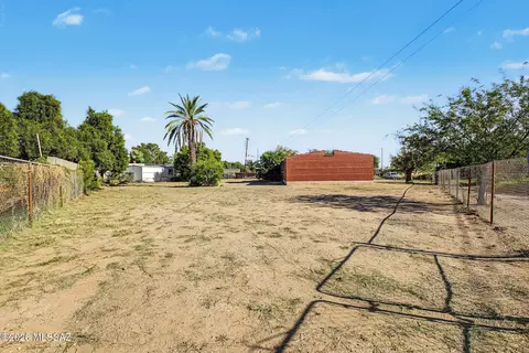 Exterior - 3553 E Frankfort Stra, Tucson, AZ 85706 photo 7 of 12