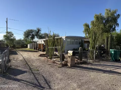 5265 N Emerald Ave, Tucson, AZ 85705