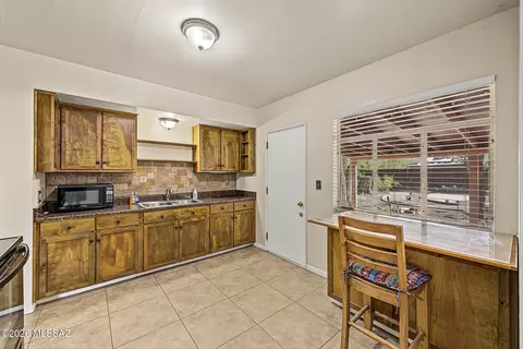 Kitchen - 4640 E 9th St, Tucson, AZ 85711 photo 1 of 3
