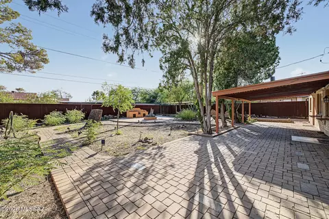 Exterior - 4640 E 9th St, Tucson, AZ 85711 photo 4 of 7