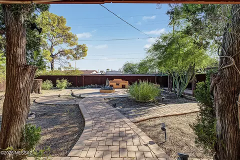 Exterior - 4640 E 9th St, Tucson, AZ 85711 photo 7 of 7