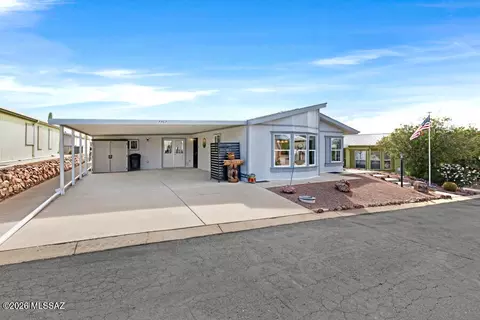7707 W Copper Nugget Dr, Tucson, AZ 85735