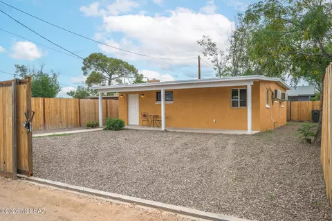 126 W 33rd St, Tucson, AZ 85713