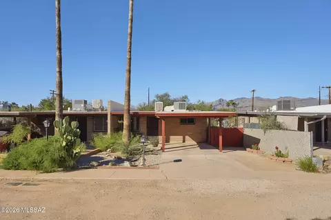 2867 E Presidio Rd, Tucson, AZ 85716