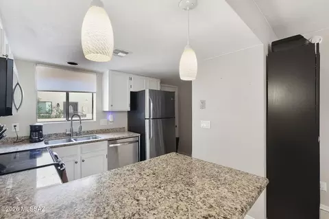 Kitchen - 154 E Pastime Rd, Tucson, AZ 85705 photo 3 of 3