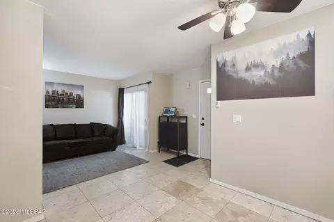 Entry Way - 154 E Pastime Rd, Tucson, AZ 85705 photo 1 of 4
