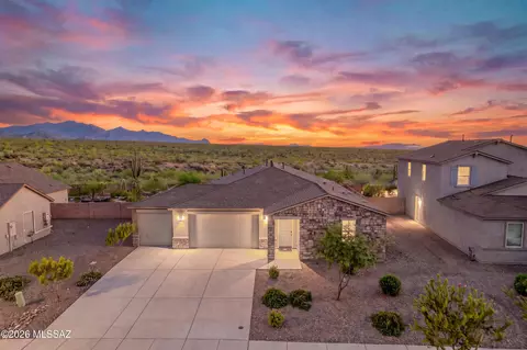 8878 E Moontear Way, Vail, AZ 85641