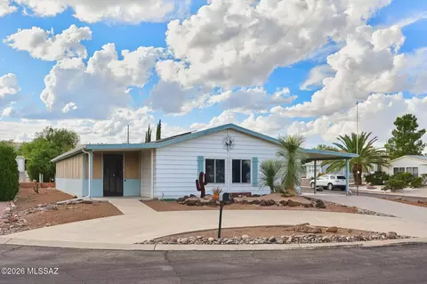 275 W Olive Dr, Green Valley, AZ 85614
