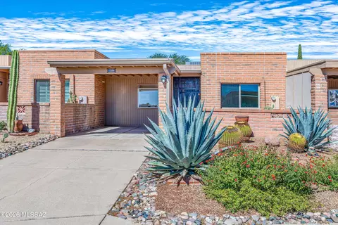 1584 W Via Del Jarrito, Green Valley, AZ 85622