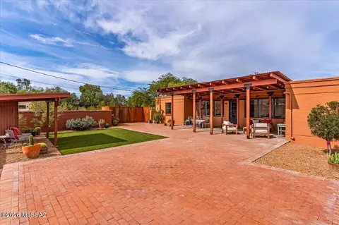 2202 E Hampton St, Tucson, AZ 85719