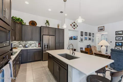 Kitchen - 2476 E Rolling Meadow Ln, Green Valley, AZ 85614 photo 2 of 10