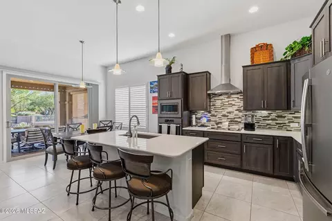 Kitchen - 2476 E Rolling Meadow Ln, Green Valley, AZ 85614 photo 1 of 10