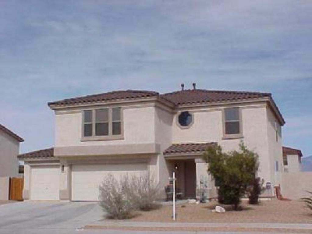 8751 E Getsinger Ln, Tucson, AZ 85747 photo 2