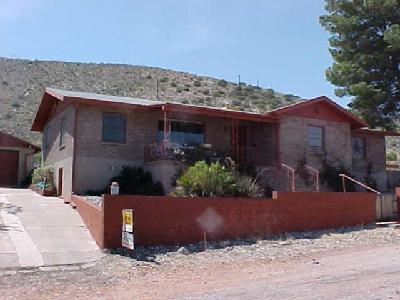 511 30th Ter, Bisbee, AZ 85603 photo 1