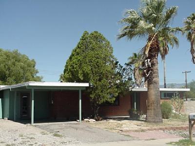 7265 E Sylvane Dr, Tucson, AZ 85710 photo 2