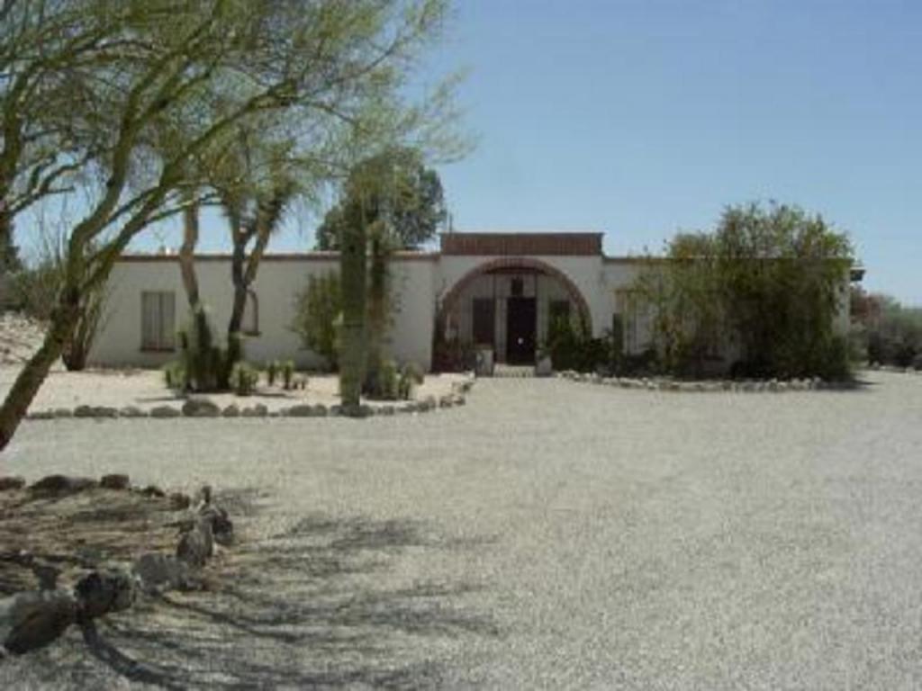 610 E Deone Ln, Tucson, AZ 85704 photo 1