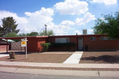 7206 E Sylvane Dr, Tucson, AZ 85710 photo 1