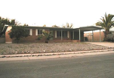 8909 E Pine Valley Dr, Tucson, AZ 85710 photo 1