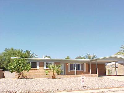 8909 E Pine Valley Dr, Tucson, AZ 85710 photo 3
