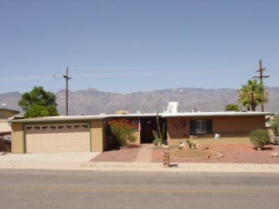 8361 E 3rd St, Tucson, AZ 85710 photo 2