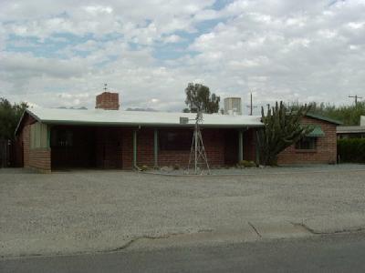 3949 E Hampton Pl, Tucson, AZ 85712 photo 1