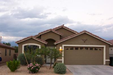 8449 E Sarnoff Ridge Loop, Tucson, AZ 85710 photo 1
