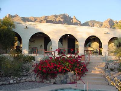 3900 E Ina Rd, Tucson, AZ 85718 photo 1