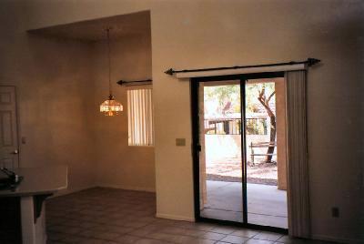 9465 E Lilly Bay Loop, Tucson, AZ 85710 photo 3