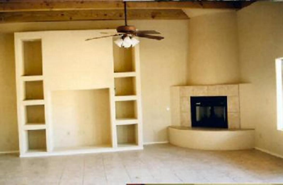 11245 Edison St, Tucson, AZ 85749 photo 2