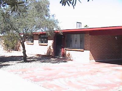 241 E Hyde St, Tucson, AZ 85704 photo 2