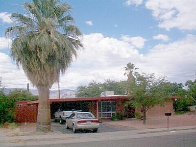 8149 E Baker Dr, Tucson, AZ 85710 photo 2