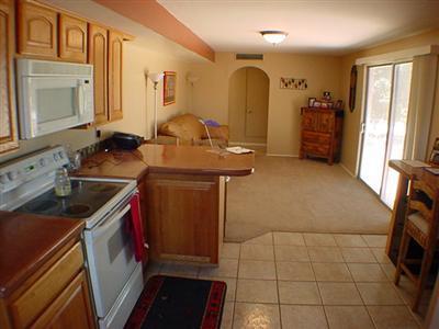 7249 E Montecito Dr, Tucson, AZ 85710 photo 2