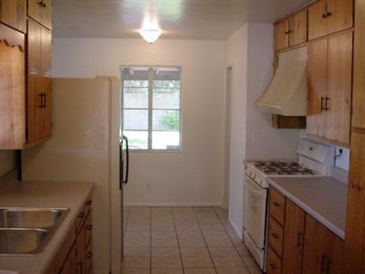 718 E Joan Pl, Tucson, AZ 85719 photo 3