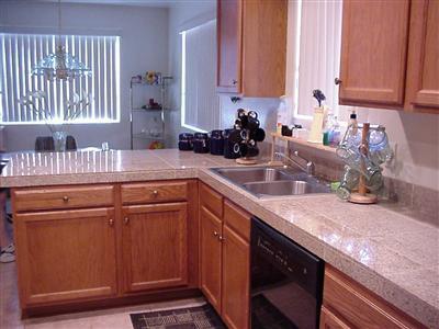 8403 E Sarnoff Ridge Loop, Tucson, AZ 85710 photo 3