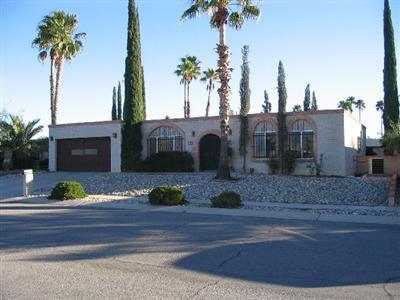 9220 E Visco Pl, Tucson, AZ 85710 photo 1