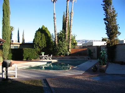 9220 E Visco Pl, Tucson, AZ 85710 photo 3